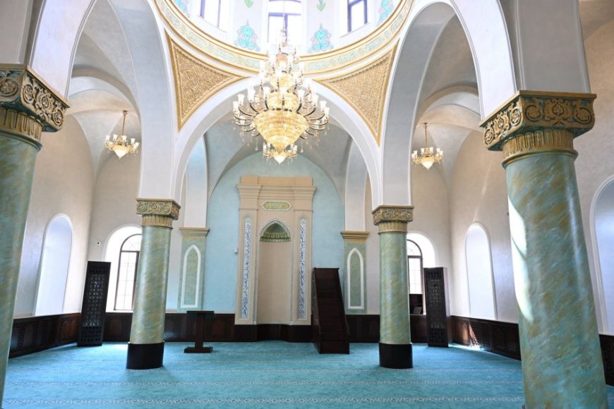 Qafqazda Tarixi Məscid Bərpa Edildi